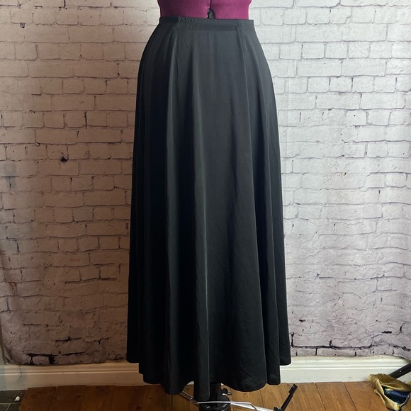 H&M black full length skirt A-line skirt size XS - Picture 1 of 6